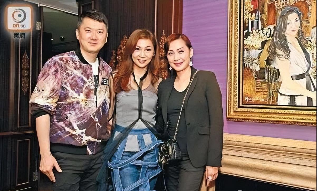 香港名媛鄙视链：深扒不是老钱却站在顶端的眼镜店老板娘邱李茂琪