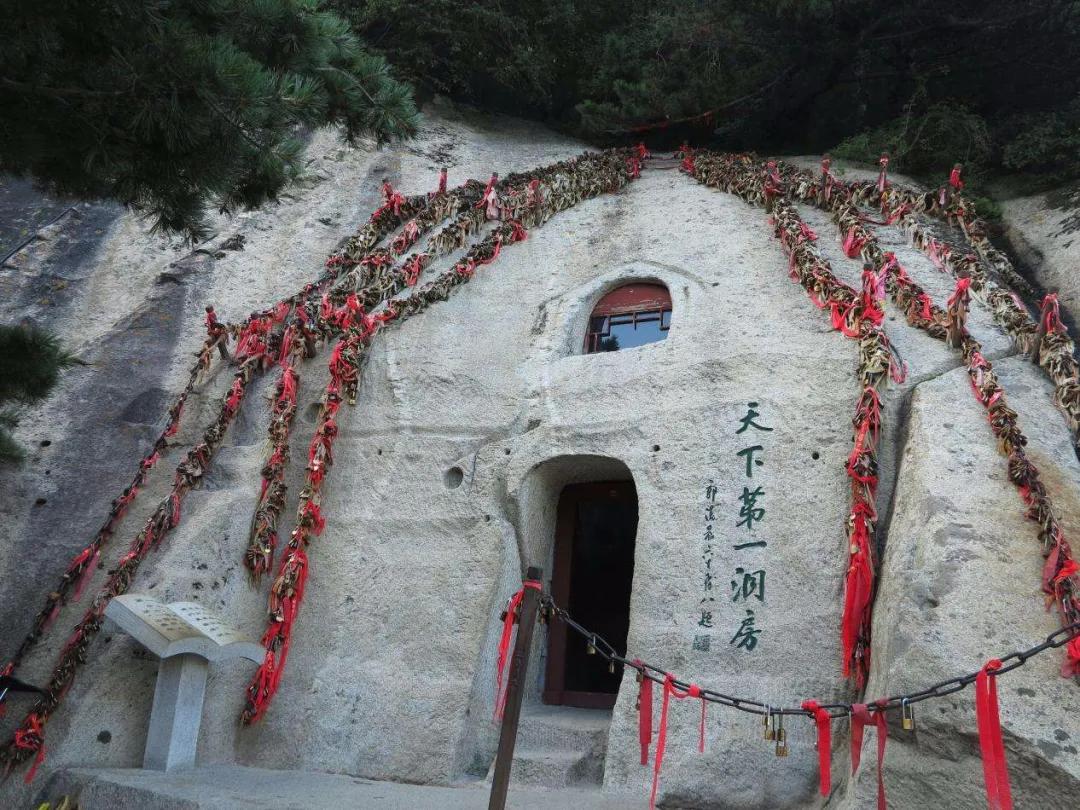 西岳华山奇险天下第一山,西岳华山奇险天下第一