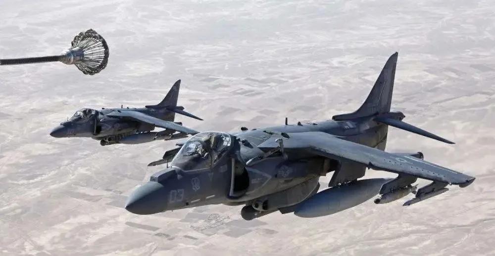 可乐公司广告：700万积分可兑换一架鹞式战机，某大学生真攒够了