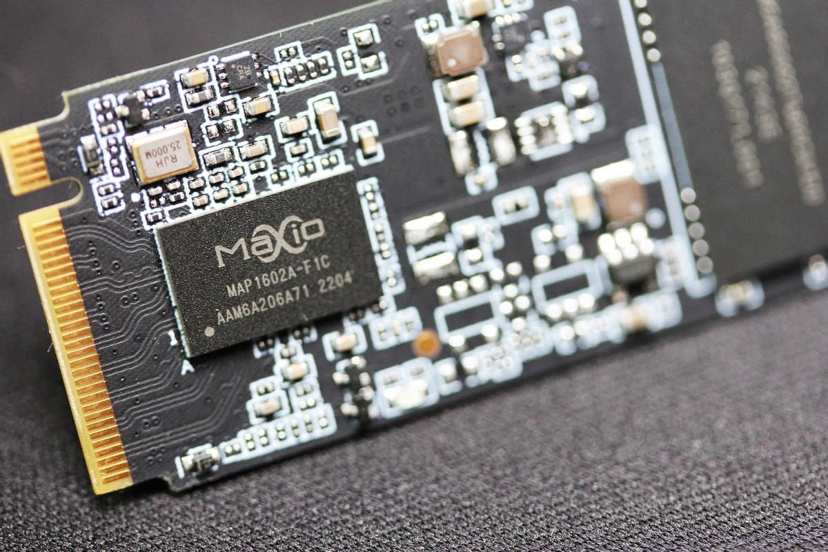 海康固态硬盘c4000啥颗粒,海康存储c40002tbssd固态硬盘