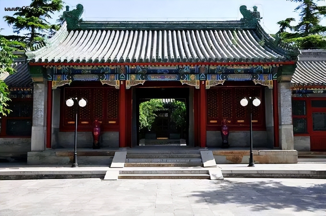 清朝12位铁帽子王是谁,辛亥革命推翻清朝的第一人是谁