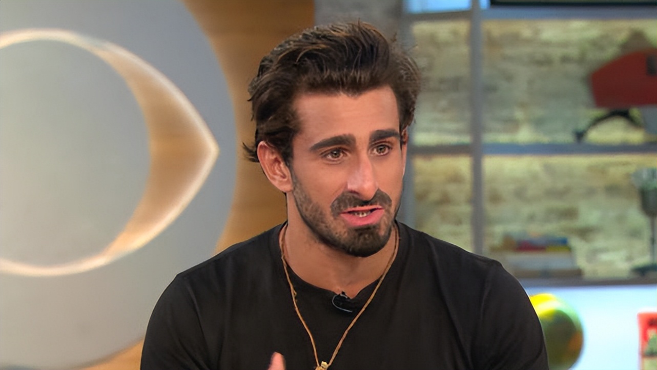 如果你突然被蛇吞下，能否划开蛇肚出逃？科学家作死实验走进蛇窝