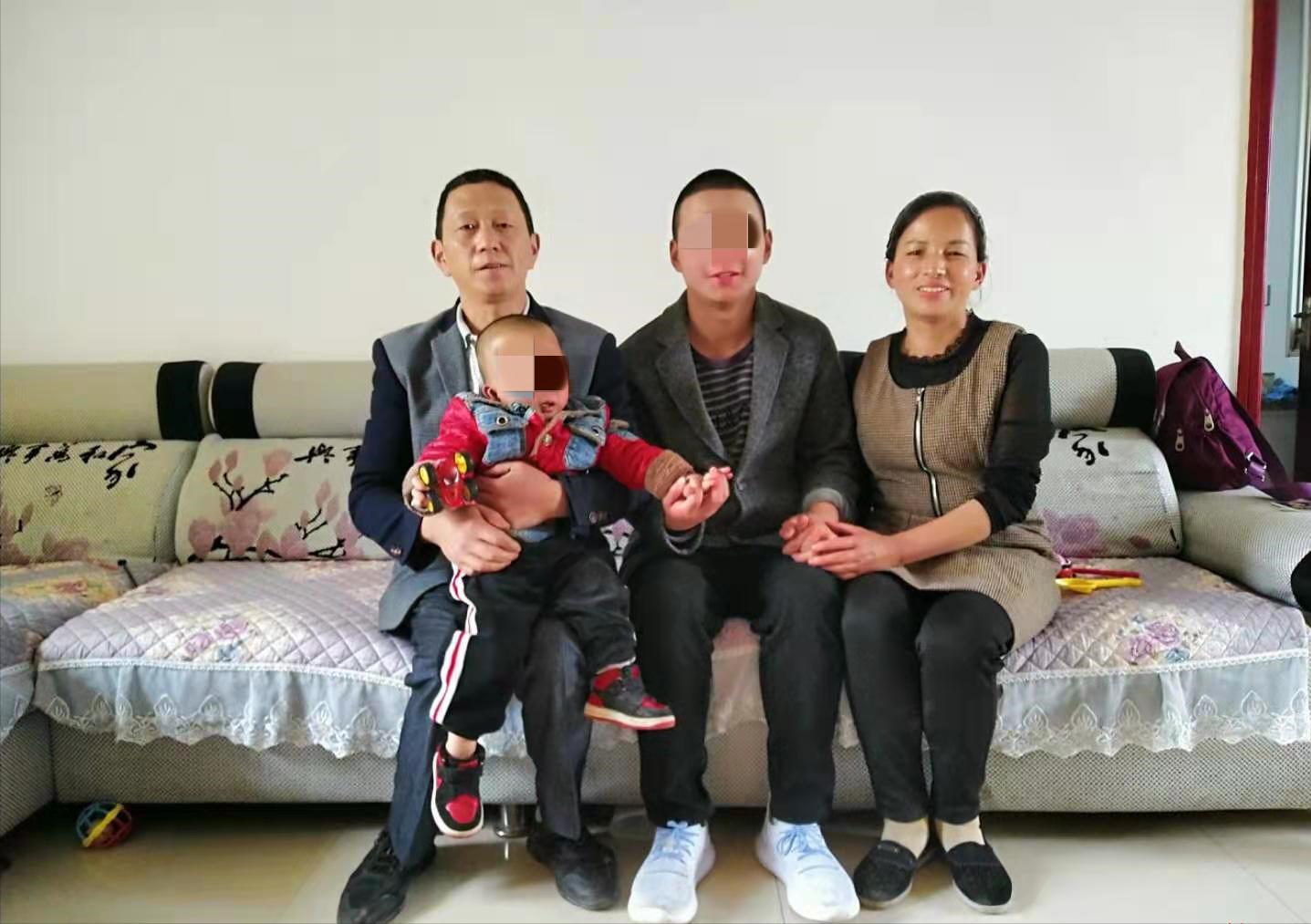 玩具枪被认定为枪支获刑14年 (网络买卖枪支案判刑)