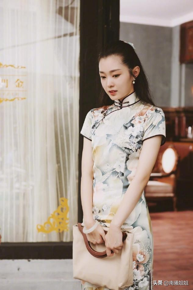 蜜桃臀不受宠了，现在流行的是克拉臀！网友：难怪直男都喜欢