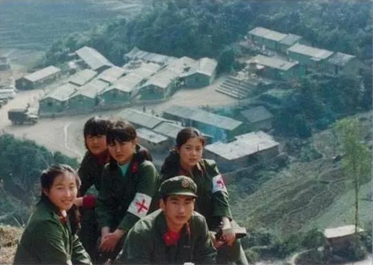 电影芳华何小萍,芳华中何小萍发疯时医生说的话