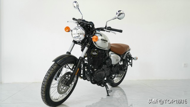 逸500复古测评,两万左右的500cc摩托车复古二手