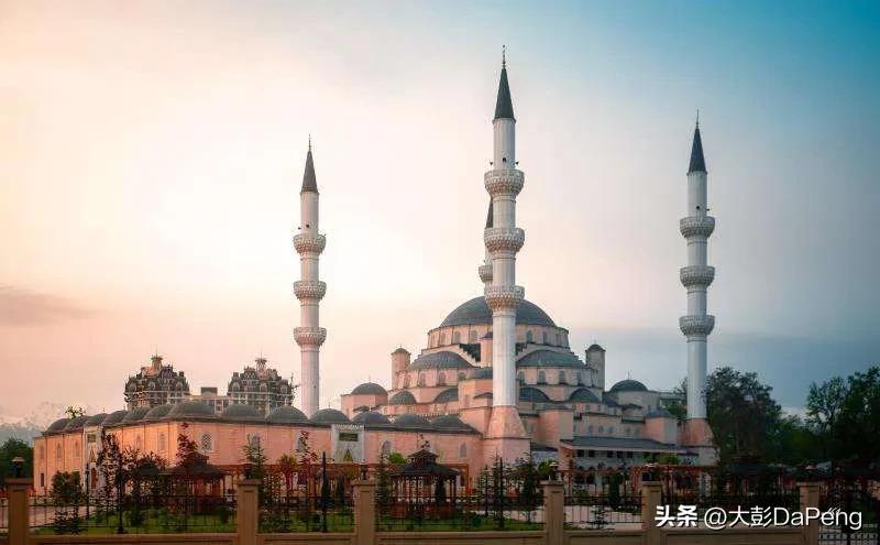 李白为什么在吉尔吉斯出生,诗仙李白是吉尔吉斯坦人吗