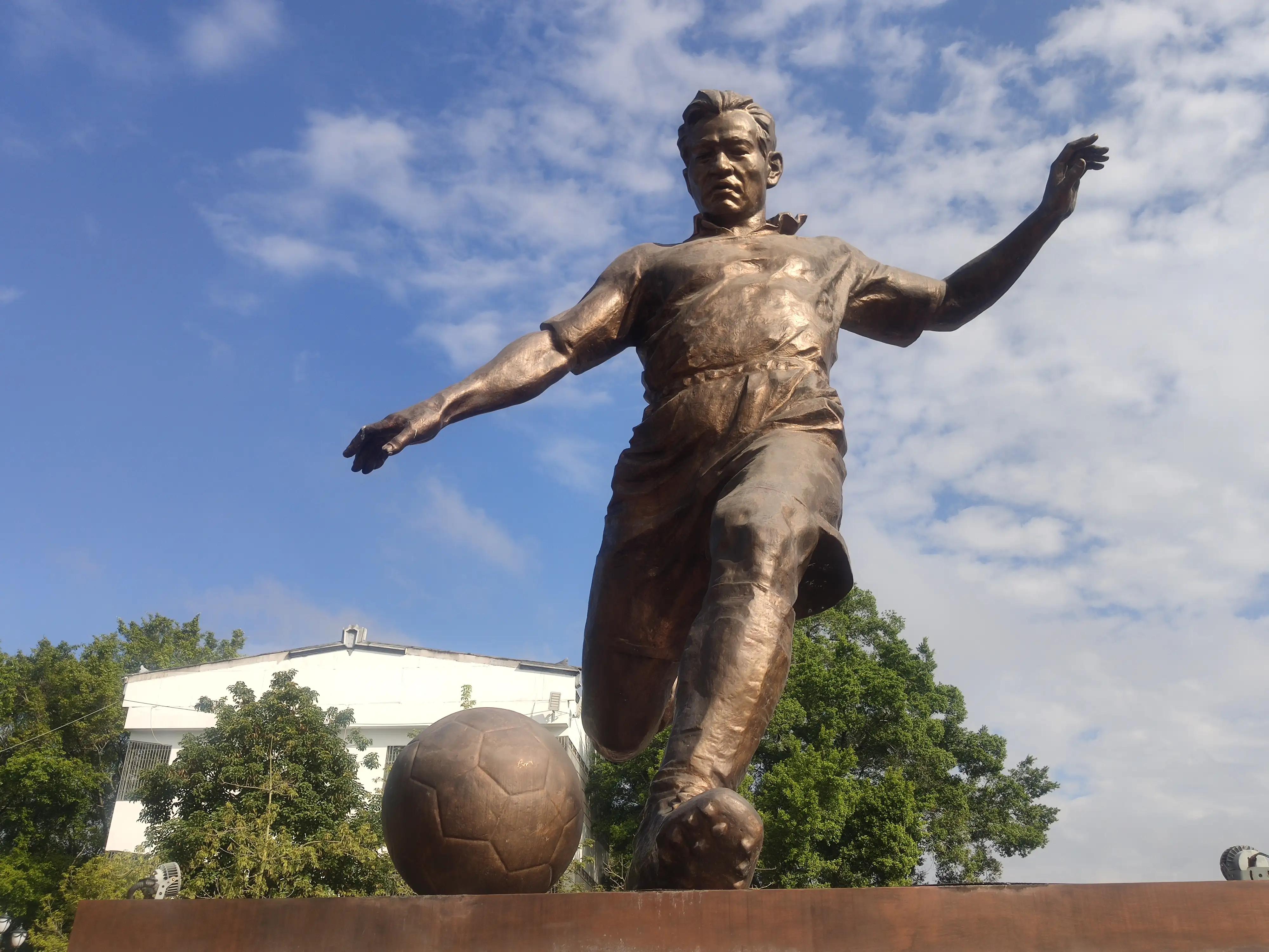 李惠堂梅州足球队,梅州球王李惠堂简历