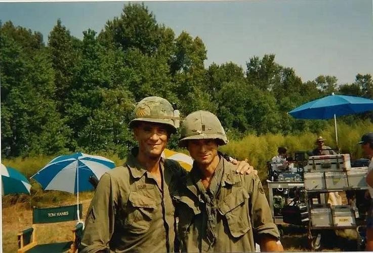 阿甘正传体现出的美国社会价值观,阿甘正传影片中真实事件有哪些