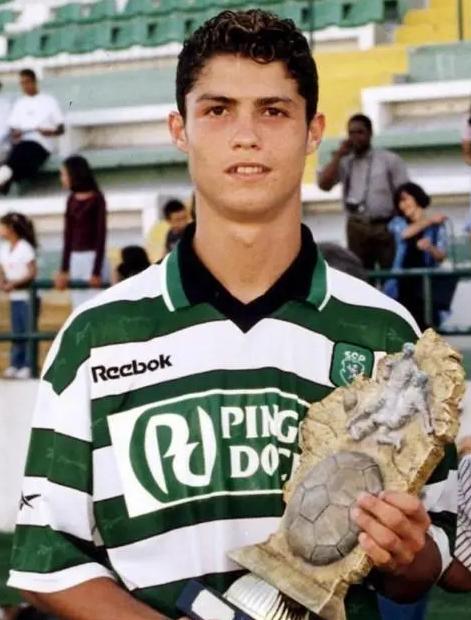 感动，游子回家2.0！C罗联系老东家，遭8大豪门拒绝，球王想家了