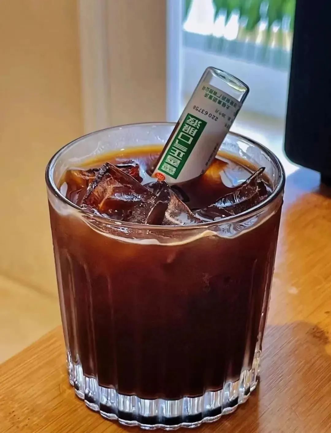 全网疯传的“章鱼拿铁”事件，正在恶心中国年轻人