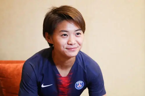 队友宣！第2位登陆法甲的中国球员诞生，签证已办完，王霜送祝福
