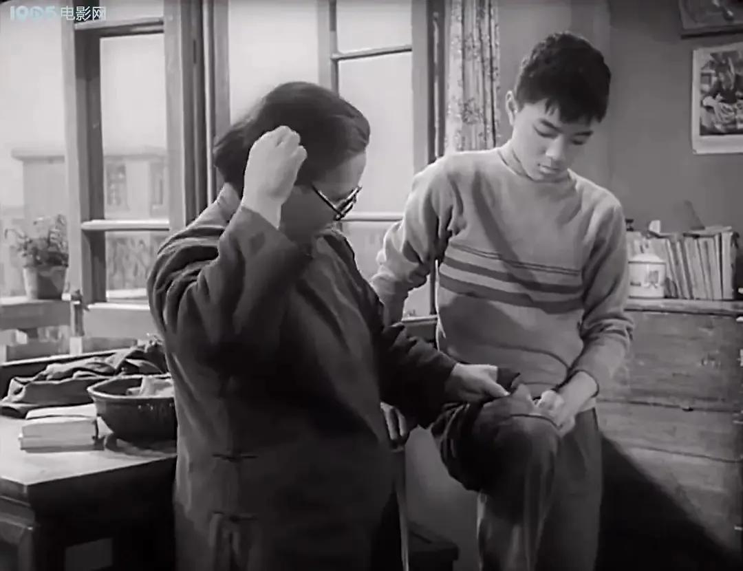 老电影小足球队员在线观看,60年代老电影小足球队员完整版