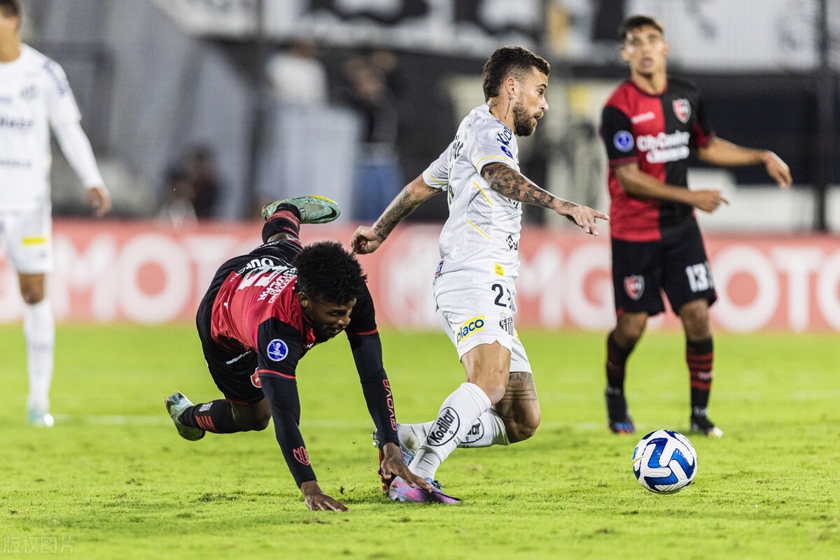 足球赫罗纳vs巴伦西亚比分预测,足球蒙扎vs阿齐拉比分预测