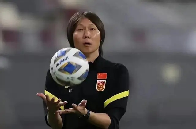 李铁案最新突破！名记再爆幕后猛料，男足腐败的幕后黑手浮出水面