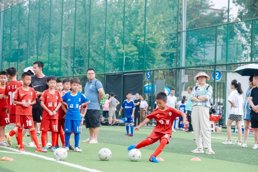 足球嘉年华内容,嘉年华快乐游戏