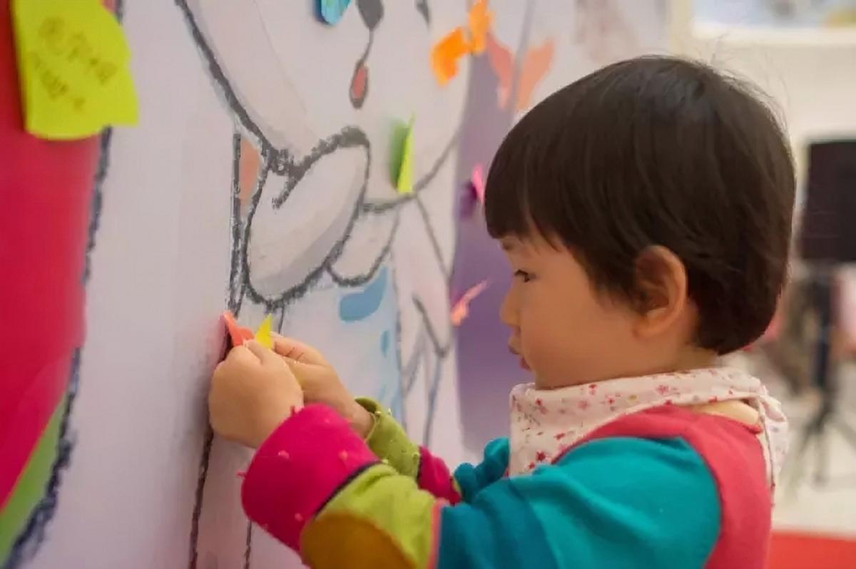 7个月的宝宝玩什么玩具开发智力,适合3岁孩子开发大脑智力的玩具