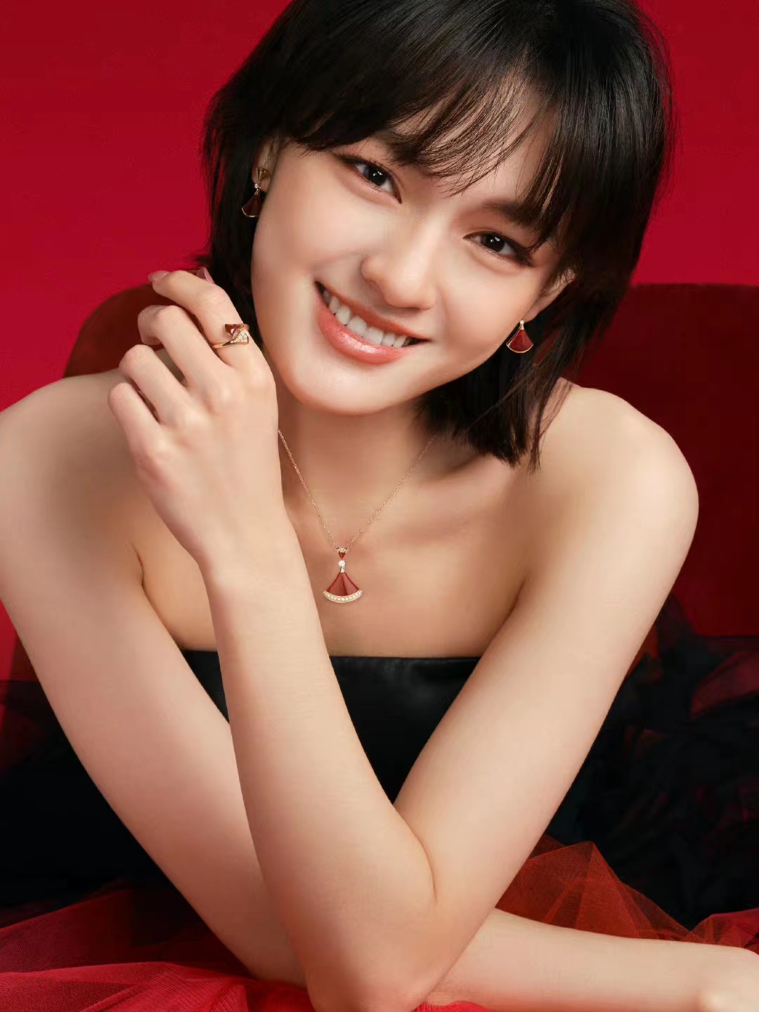 周大福早期怎么经营的,周大福最近关了多少家店面