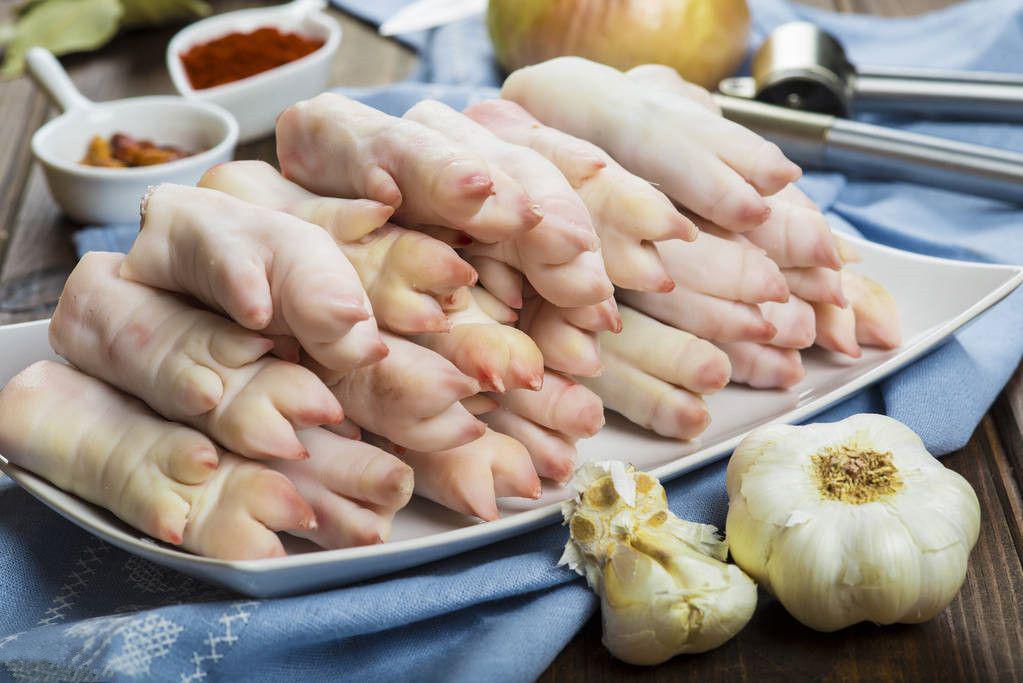 买猪蹄怎么分前蹄后蹄,买猪蹄时如何区分前蹄和后蹄