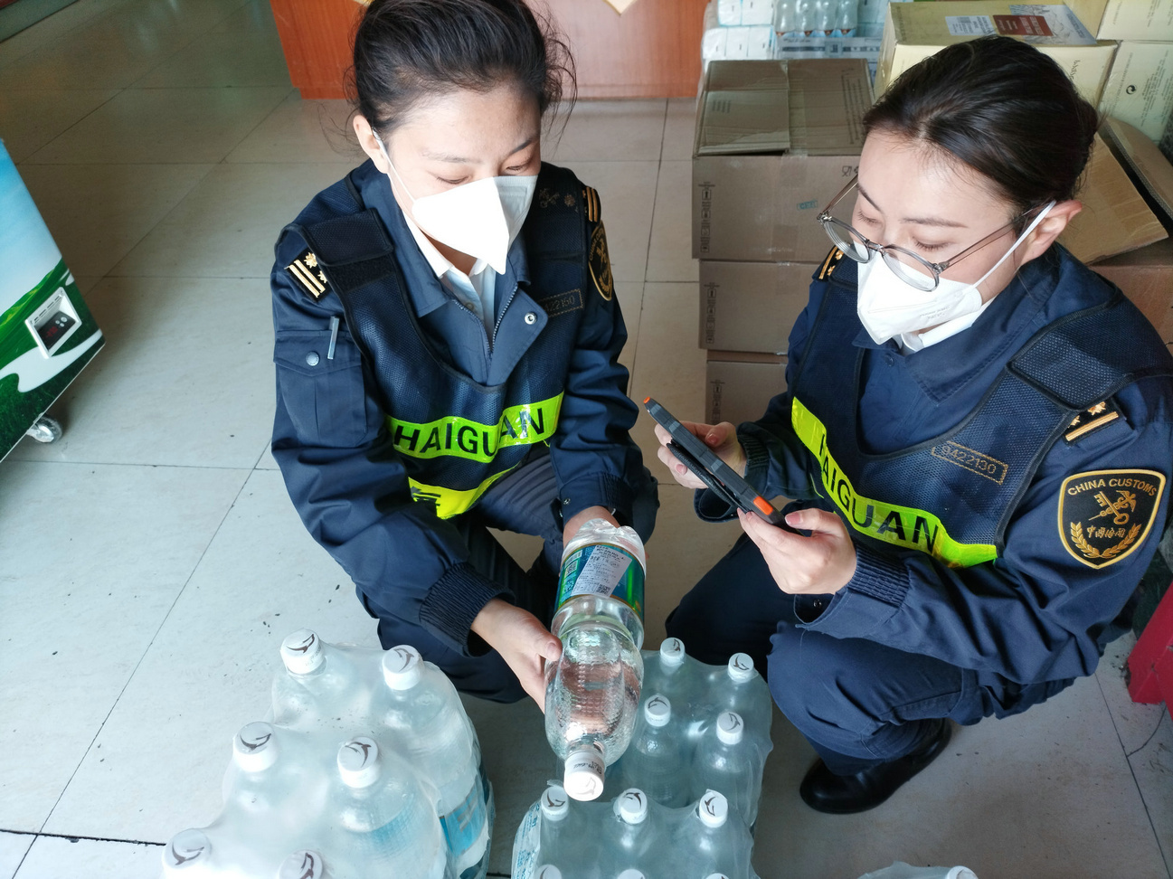 绛戠墷鍥介棬瀹夊叏灞忛殰,绛戠墷椋熷搧瀹夊叏闃茬嚎