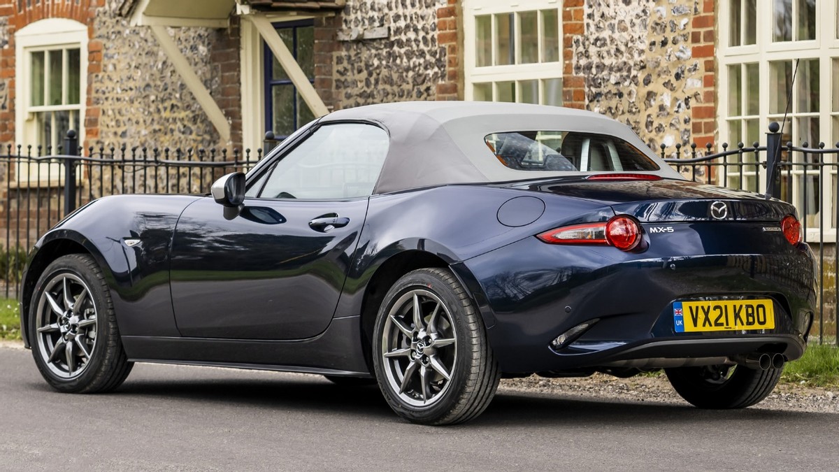 十大平民跑车哪一辆是你的梦想,平民跑车推荐四座