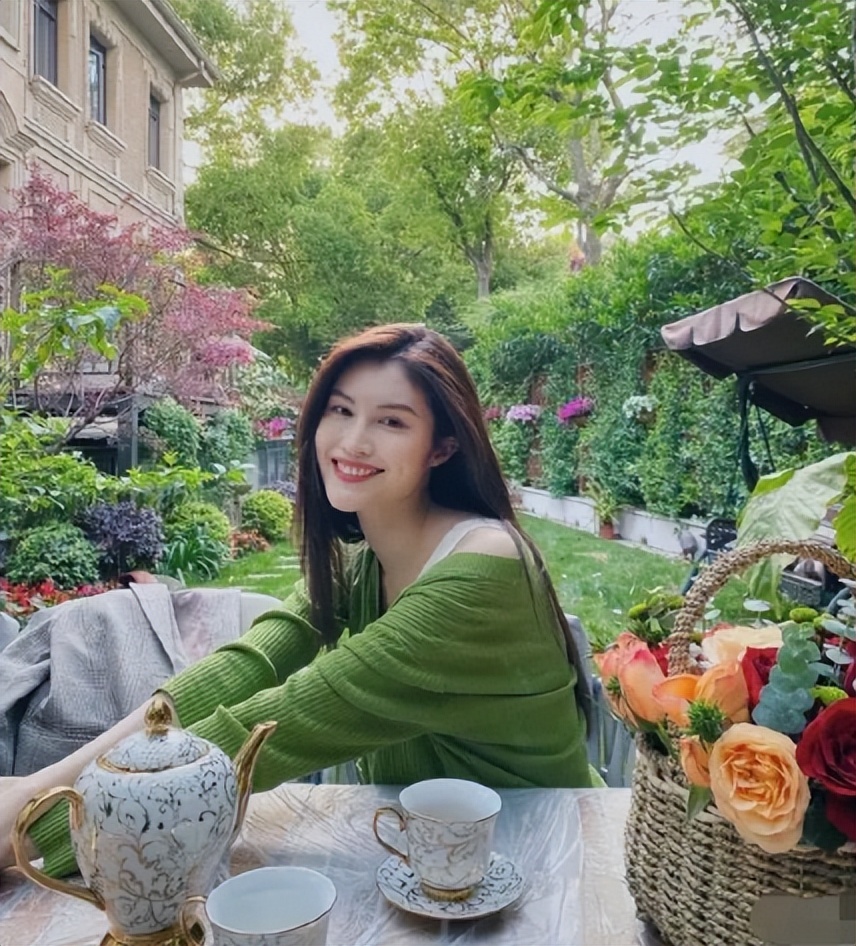 何穗被骗婚,两面三刀何穗