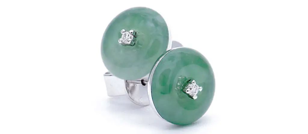 谭松韵关晓彤金鹰节,关晓彤谭松韵红毯走秀