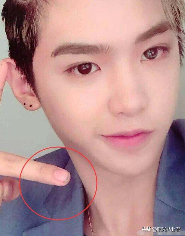 指甲缝藏泥、便后不洗手，人前光鲜的明星们，私下一个比一个邋遢