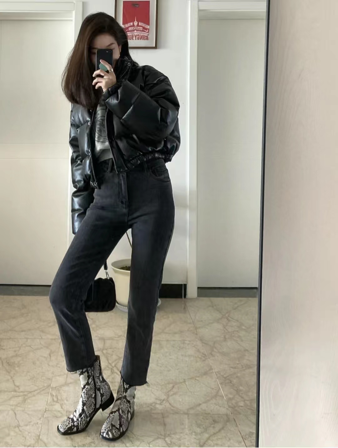 直筒牛仔裤搭配衣服视频大全,2021年直筒牛仔裤衣服搭配