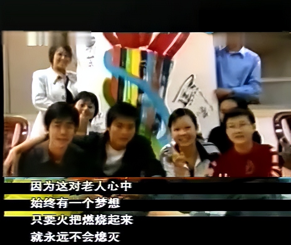 一位向中央上书，改变了千万名知青命运，帮助过万小刀的女知青