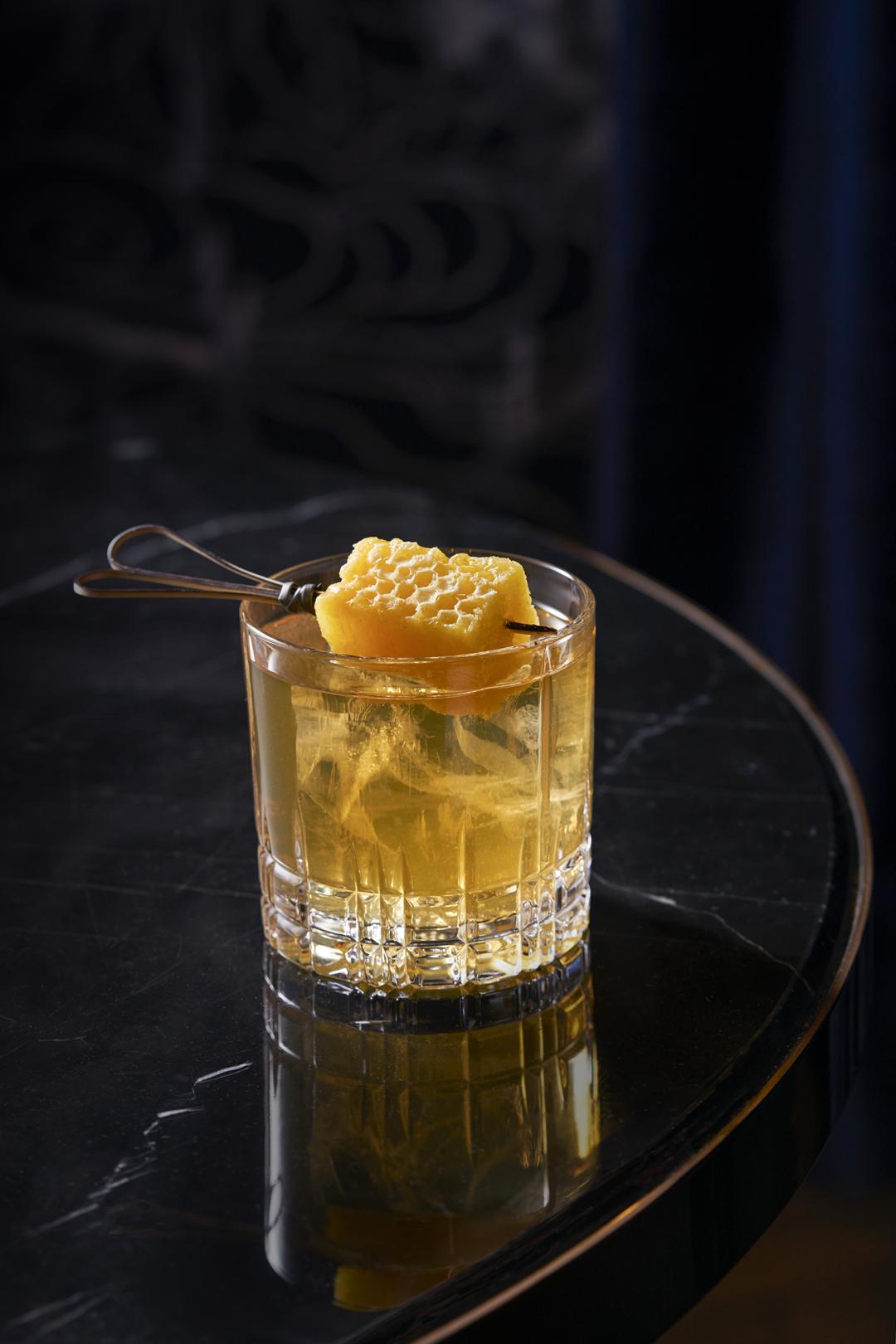 _,¦3」∠_想空腹在杭州酒吧正经喝醉，可真难！