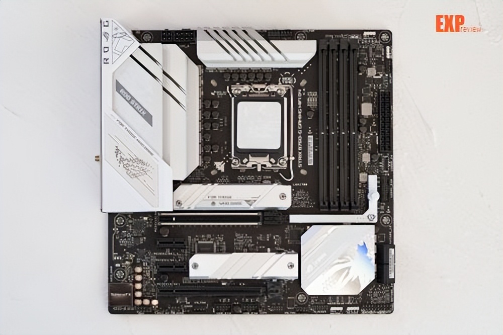 ROGSTRIXB760-GGAMINGWIFID4吹雪主板评测：高颜值且亲民的小吹雪