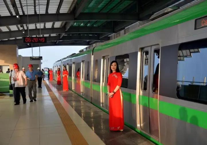 中老铁路开通越南什么反应,中老铁路试运行越南评论