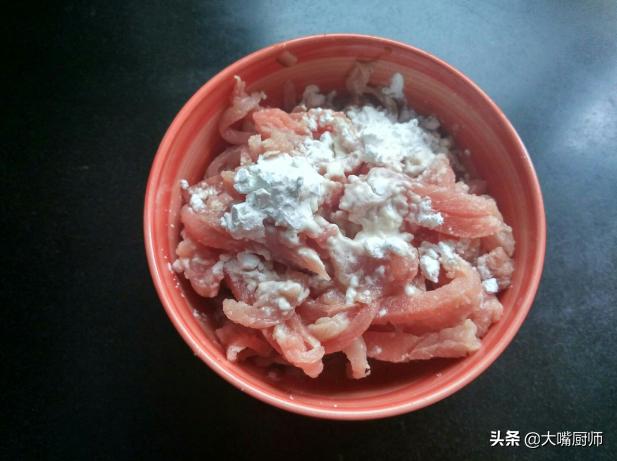 食用碱和小苏打,外观差不多,区别却不小,弄懂了再用,涨知识了