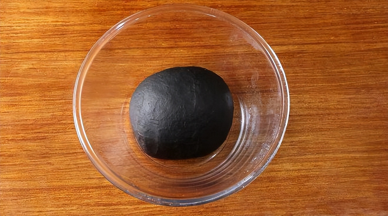 普通面粉加盐用凉水和面做面食,做面食时用冷水和热水的区别