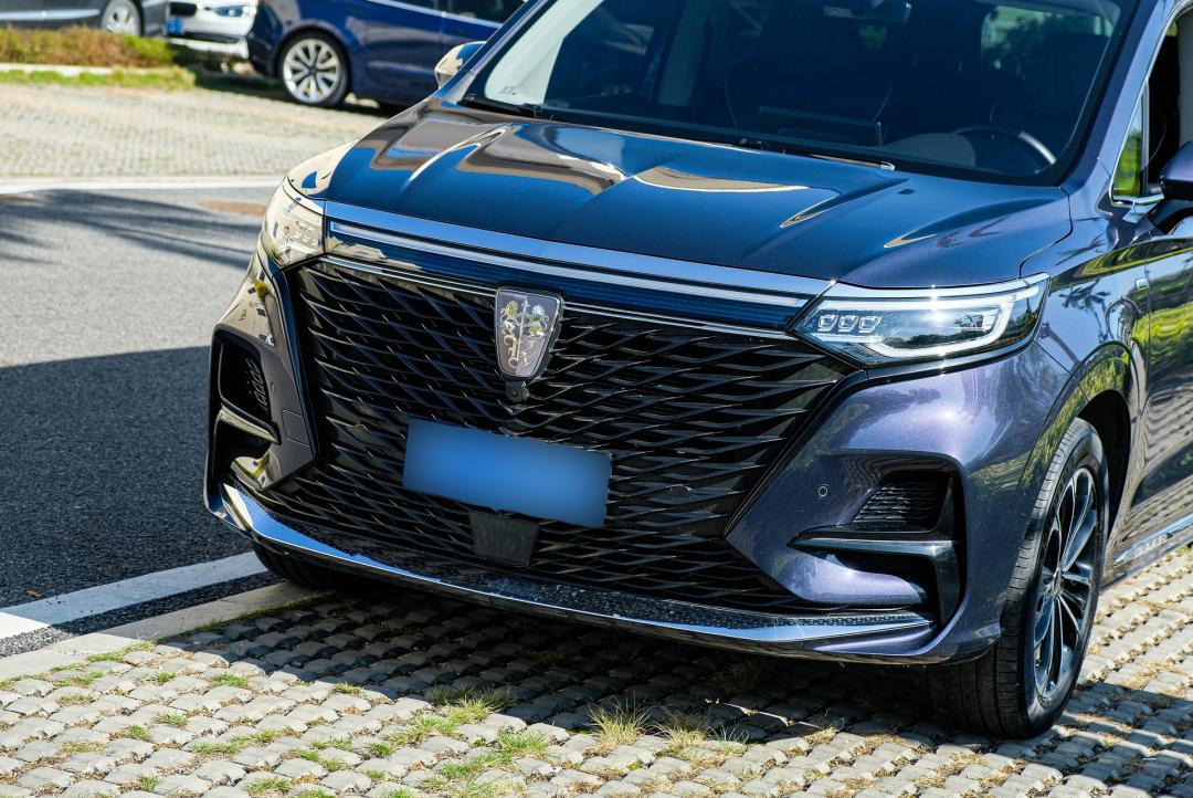 有着“越级能力”的国货MPV，会是你的菜吗？——二手荣威iMAX8