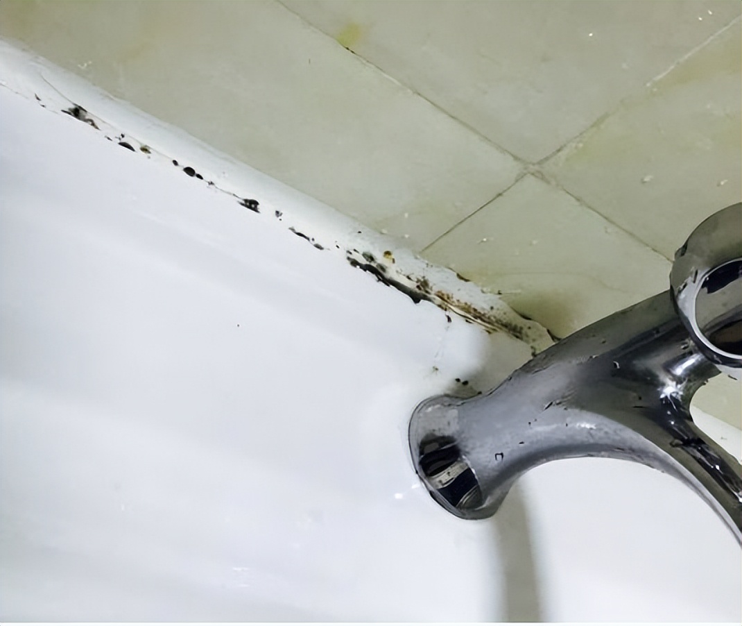 玻璃胶发霉怎么洗掉霉斑,玻璃胶发霉卫生妙招