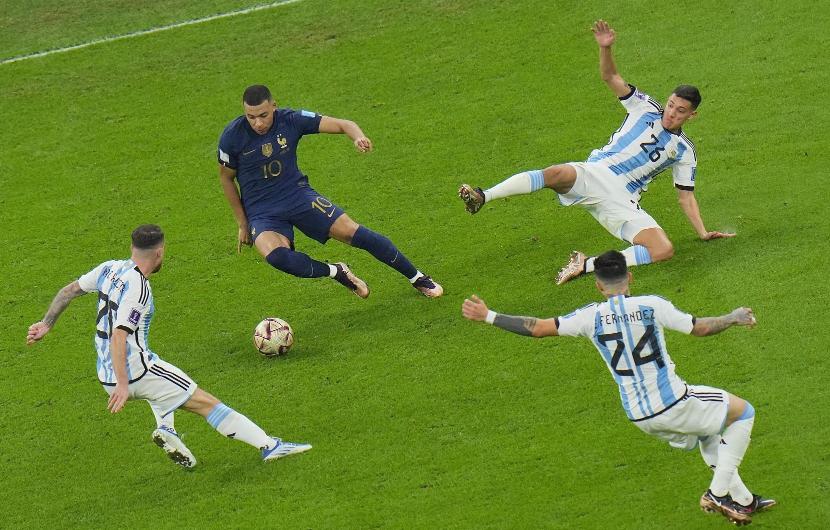 阿根廷夺冠梅西第八个金球,阿根廷夺冠梅西补时进球