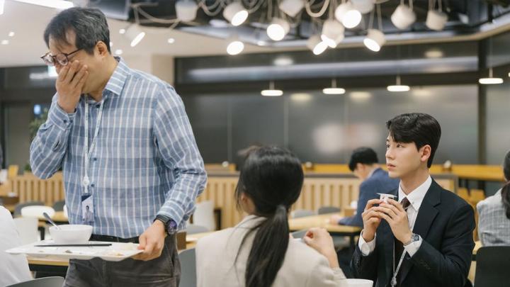 《高斯电子公司》爆笑剧情令人喷饭，郭东延首度挑大梁演猪队友