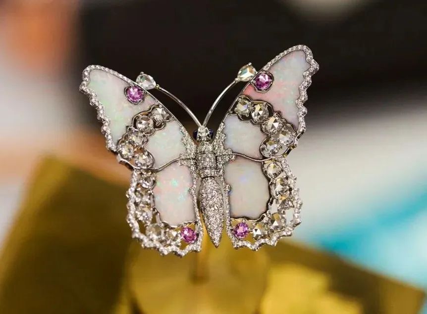 梵克雅宝是最保值的珠宝,梵克雅宝的首饰有什么魔力吗