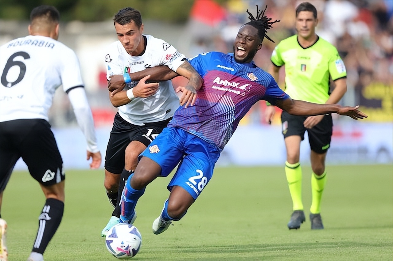 波兰“奇异哥”的4年奇异之旅，阿森纳新兵基维奥尔！