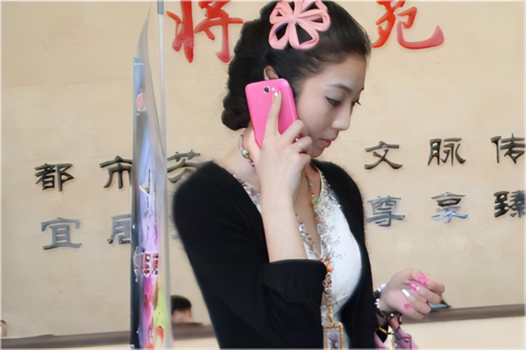 2019年，山东未婚女孩瞒着母亲，生下混血三胞胎，称：不需要男人