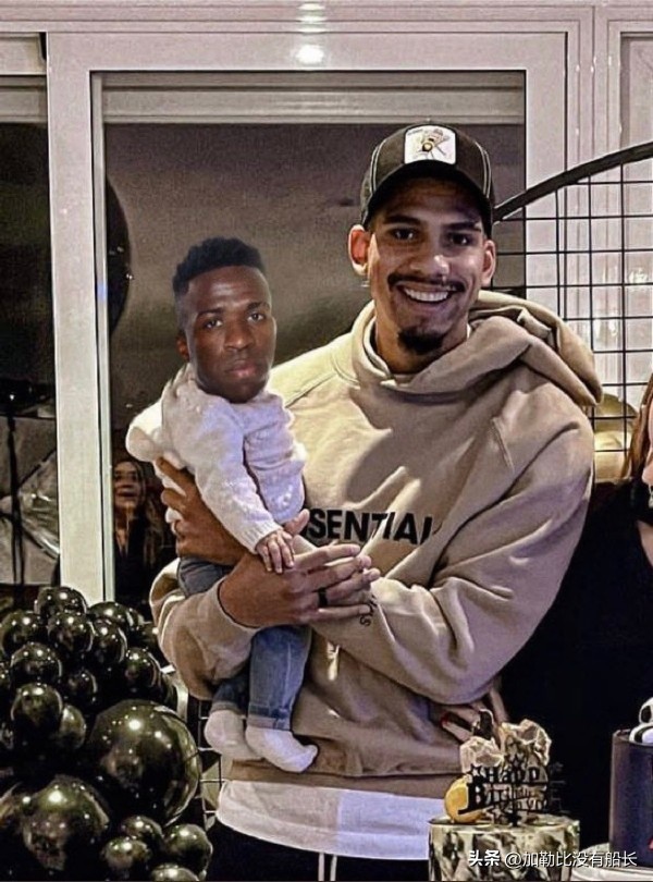 西班牙国家德比皇马vs巴萨0-5,内战外行外战内行