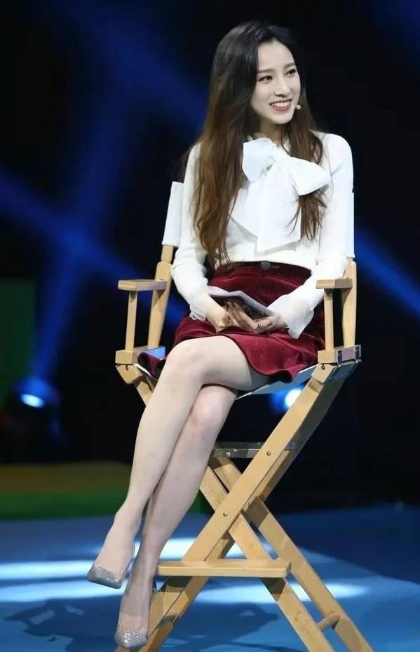 央视美女主持人马凡舒简历,央视美女马凡舒