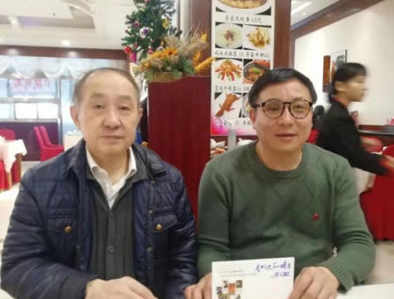 1953年毛主席卫士因工资太低哭哭啼啼，主席得知后：我给你开工资