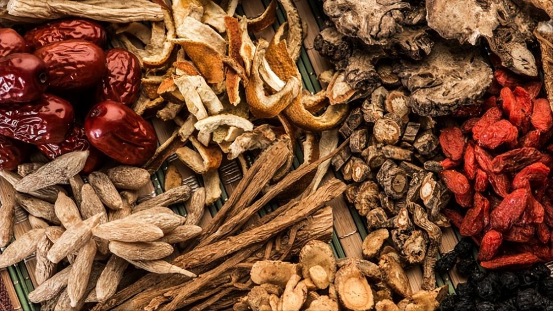 65岁大爷每天一勺三七粉，最后怎样了？4种后果要认清，别跟风吃