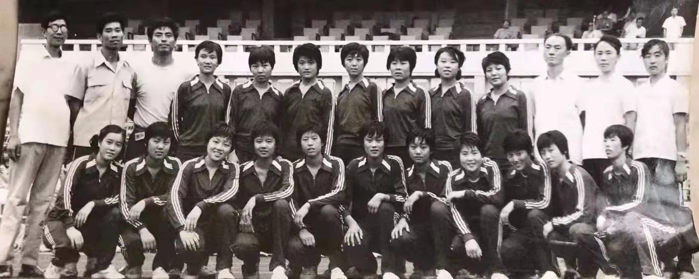 中国女足解说词诗句,中国女足的说说