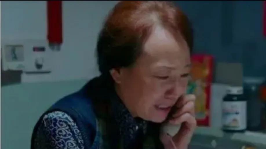 没给弟弟钱被骂,没给弟弟钱把我拉黑了