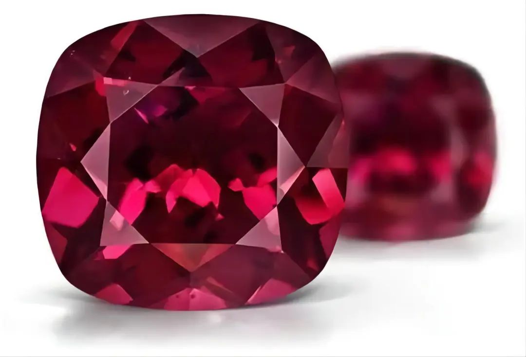 石榴石是什么档次的宝石,石榴石明星