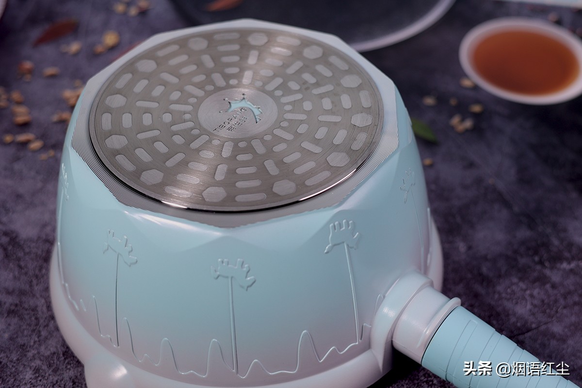 旋转的海盗木马带来了蒙古奶茶